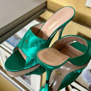Gucci Sandals Fabric Satin jade Size 37.5(7.5)